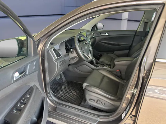 Hyundai TUCSON 2.0 CRDi Amplia 4WD