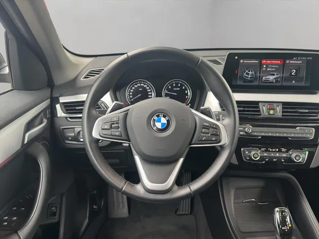 BMW X1 20i xDrive SAG