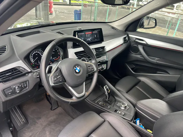 BMW X1 20i xDrive SAG