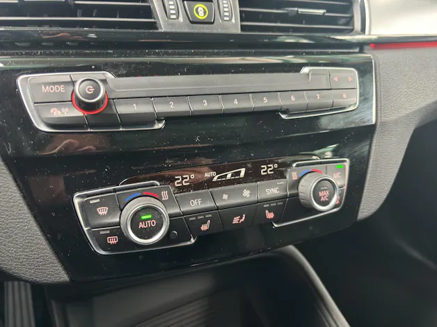 BMW X1 20i xDrive SAG