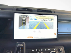 Fahrzeugbild LAND ROVER Defender 110 2.0 P300e Sedona Edition