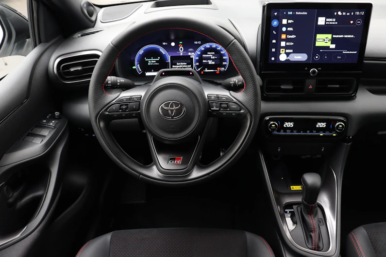 Fahrzeugbild TOYOTA YARIS