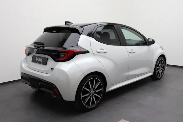 Toyota Yaris 1.5 VVT-i HSD GR Sport