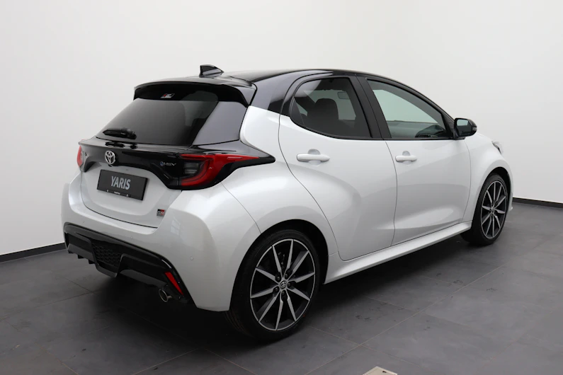 Fahrzeugbild TOYOTA YARIS