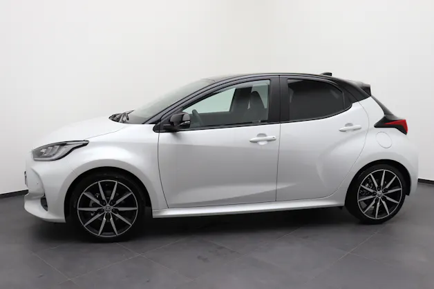 Toyota Yaris 1.5 VVT-i HSD GR Sport