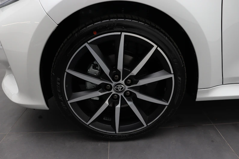 Fahrzeugbild TOYOTA YARIS