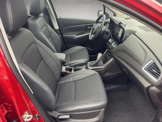 Suzuki S-Cross 1.4 T Sakura Top Hybrid 4x4