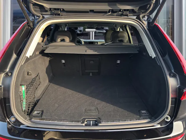 Volvo XC60 2.0 B5 MH Plus Dark AWD