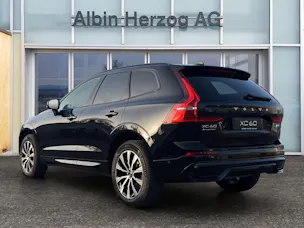 Volvo XC60 2.0 B5 MH Plus Dark AWD
