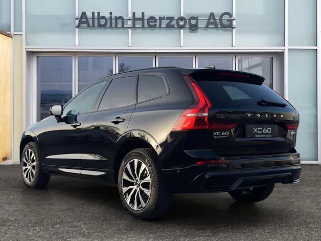Volvo XC60 2.0 B5 MH Plus Dark AWD