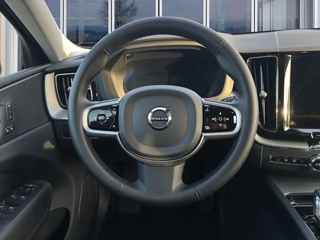 Volvo XC60 2.0 B5 MH Plus Dark AWD