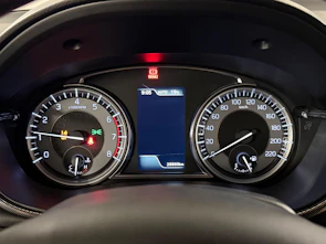 Fahrzeugbild SUZUKI Vitara 1.4 T Top Hybrid Edition 35 4x4