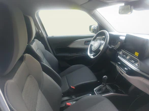 https://vehicle.imgix.net/4216223/d3679e60-95aa-4749-9117-a8aaea1dc107.jpg