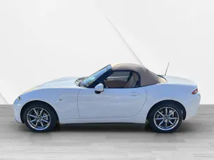 MAZDA MX-5 1.5 Kazari