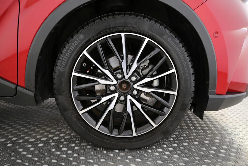 image du véhicule TOYOTA C-HR