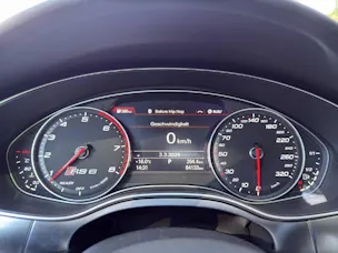 Audi RS6 Avant 4.0 V8 TFSI performance quattro