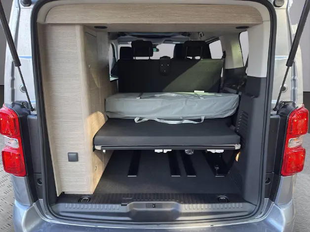 Citroën Spacetourer M 2.0 BlueHDi 180 CAMPSTER