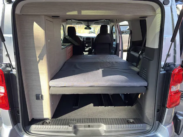 Citroën Spacetourer M 2.0 BlueHDi 180 CAMPSTER