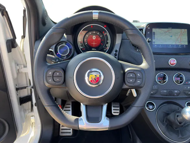 Fiat 595 C Abarth 1.4 T-Jet 165