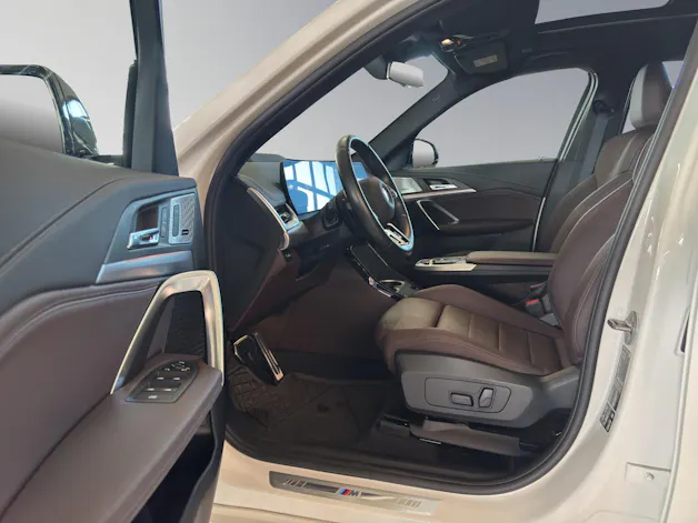 BMW X1 23d xDrive paddles