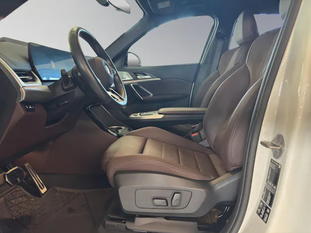 BMW X1 23d xDrive paddles