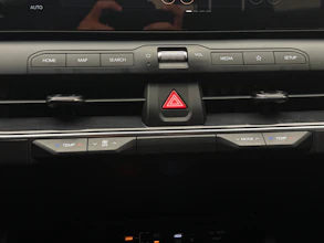 https://vehicle.imgix.net/4216550/bac4e92c-396f-44be-a7a3-c986281bb945.jpeg