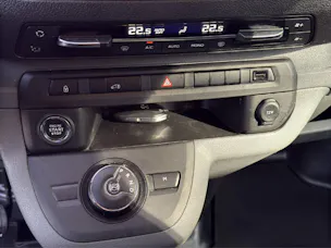 Peugeot Expert Kaw. Standard 2.0 BlueH