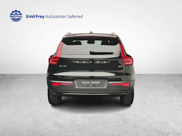 Volvo XC40 2.0 B3 MH Plus Dark