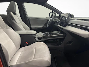 https://vehicle.imgix.net/4216595/349a264b-9ce1-4179-8003-cffe7f694b9e.jpg