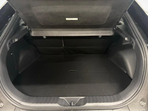 https://vehicle.imgix.net/4216595/d11f6294-d574-4d9d-a877-aa07e7a69477.jpg