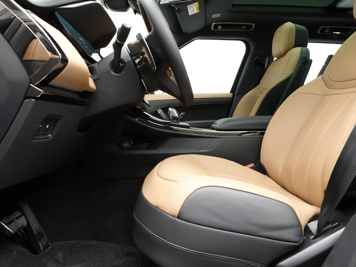 Fahrzeugbild LAND ROVER RANGE ROVER SPORT