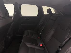 Fahrzeugbild VOLVO XC60 2.0 B5 MH Plus Dark AWD