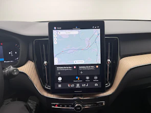 Fahrzeugbild VOLVO XC60 2.0 B5 MH Plus Dark AWD