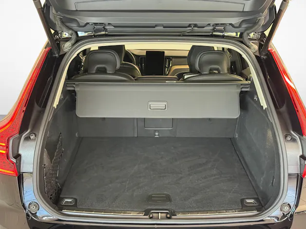 Volvo XC60 2.0 B5 MH Plus Dark AWD