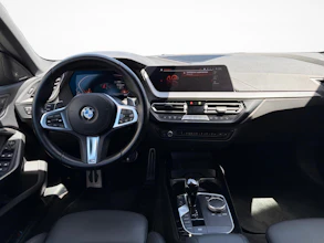 https://vehicle.imgix.net/4216696/9bb2c35f-e3cd-41d7-af1c-ecf57de7451a.jpg