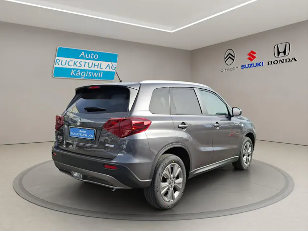Suzuki Vitara 1.4 T Sakura Hybrid 4x4