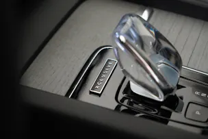 Volvo XC60 2.0 T8 TE XCLUSIVE Ultra Dark eAWD