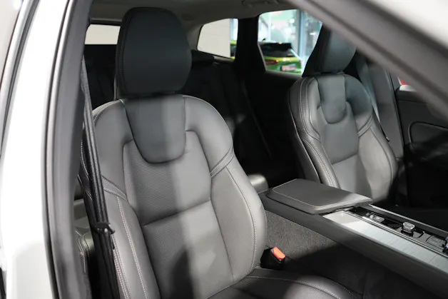 Volvo XC60 2.0 T8 TE XCLUSIVE Ultra Dark eAWD
