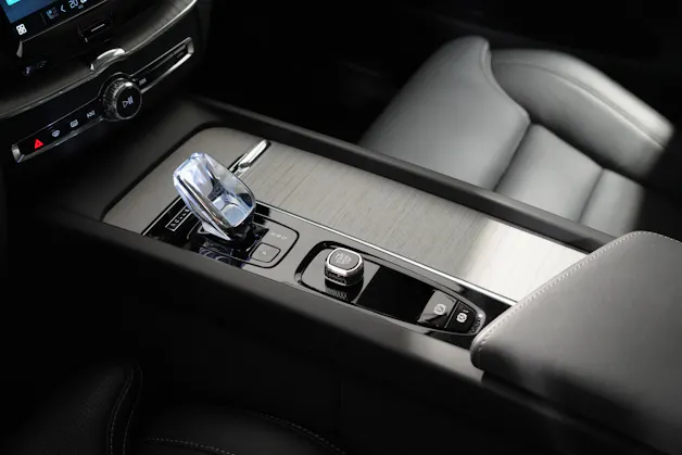 Volvo XC60 2.0 T8 TE XCLUSIVE Ultra Dark eAWD