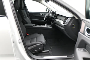 image du véhicule VOLVO XC60 2.0 T6 TE Ultra Dark eAWD