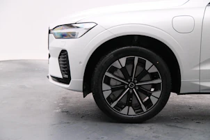 image du véhicule VOLVO XC60 2.0 T6 TE Ultra Dark eAWD