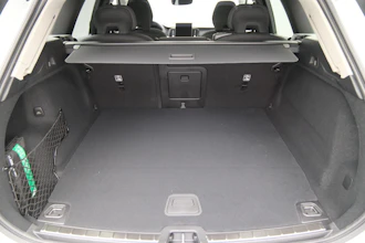 https://vehicle.imgix.net/4216823/69722048-49c1-4103-b5ff-3941564f7367.JPG