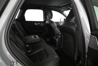 https://vehicle.imgix.net/4216976/0121d74b-8de0-4c90-80d3-6d0775675e36.jpg