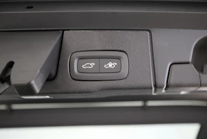 image du véhicule VOLVO XC60 2.0 T8 TE Black Edition eAWD