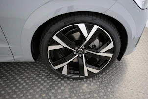 image du véhicule VOLVO XC60 2.0 T8 TE Black Edition eAWD