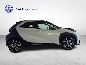 https://vehicle.imgix.net/4217192/2d54e3a5-1417-4474-9d65-fa93521f4530.jpg