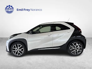 https://vehicle.imgix.net/4217192/65b8c29a-5948-4234-aaac-b71e7d9a5931.jpg