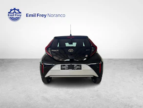 https://vehicle.imgix.net/4217192/945c1008-0c18-43c0-9b1f-b101318cd9a7.jpg