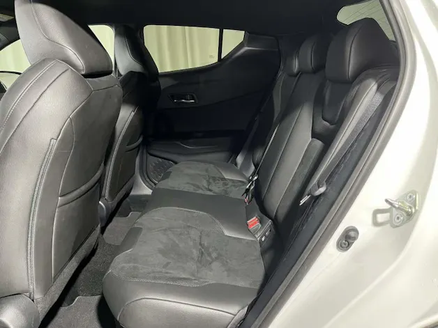 Toyota C-HR 2.0 VVTi HSD Move