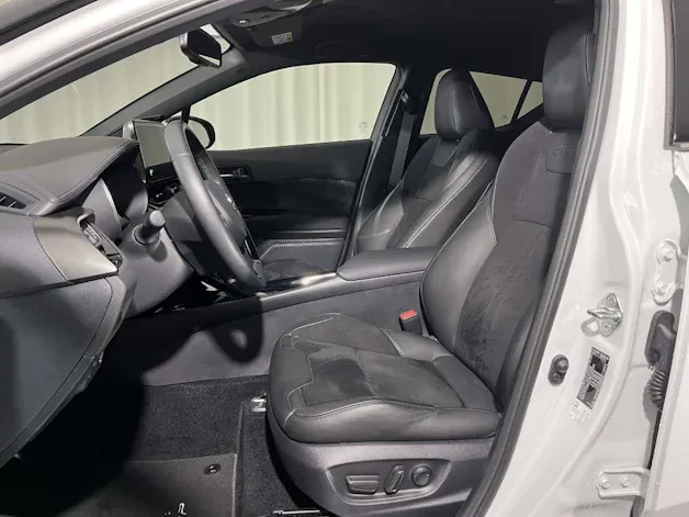 Toyota C-HR 2.0 VVTi HSD Move